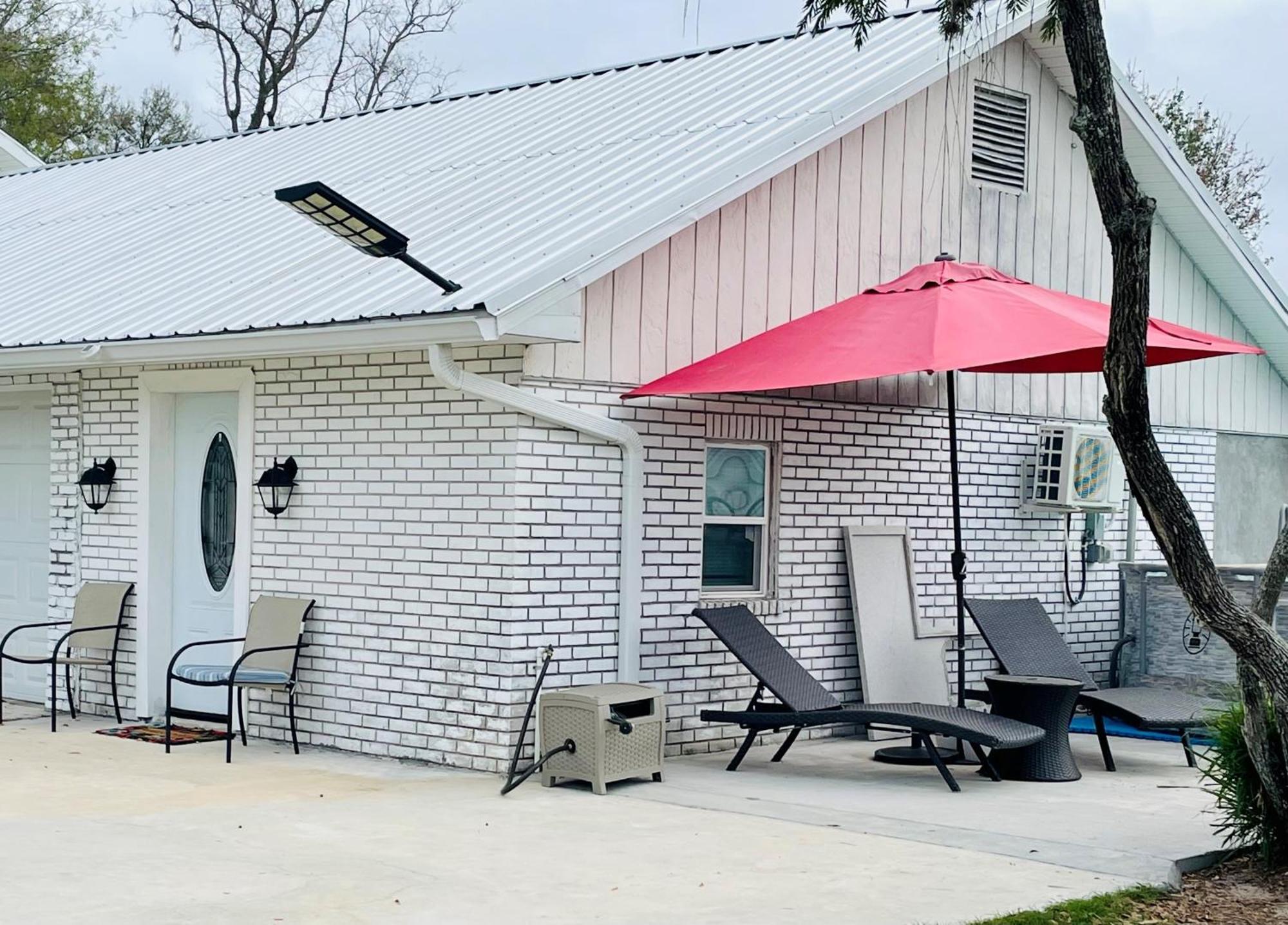 Studio B Polk City Exterior photo